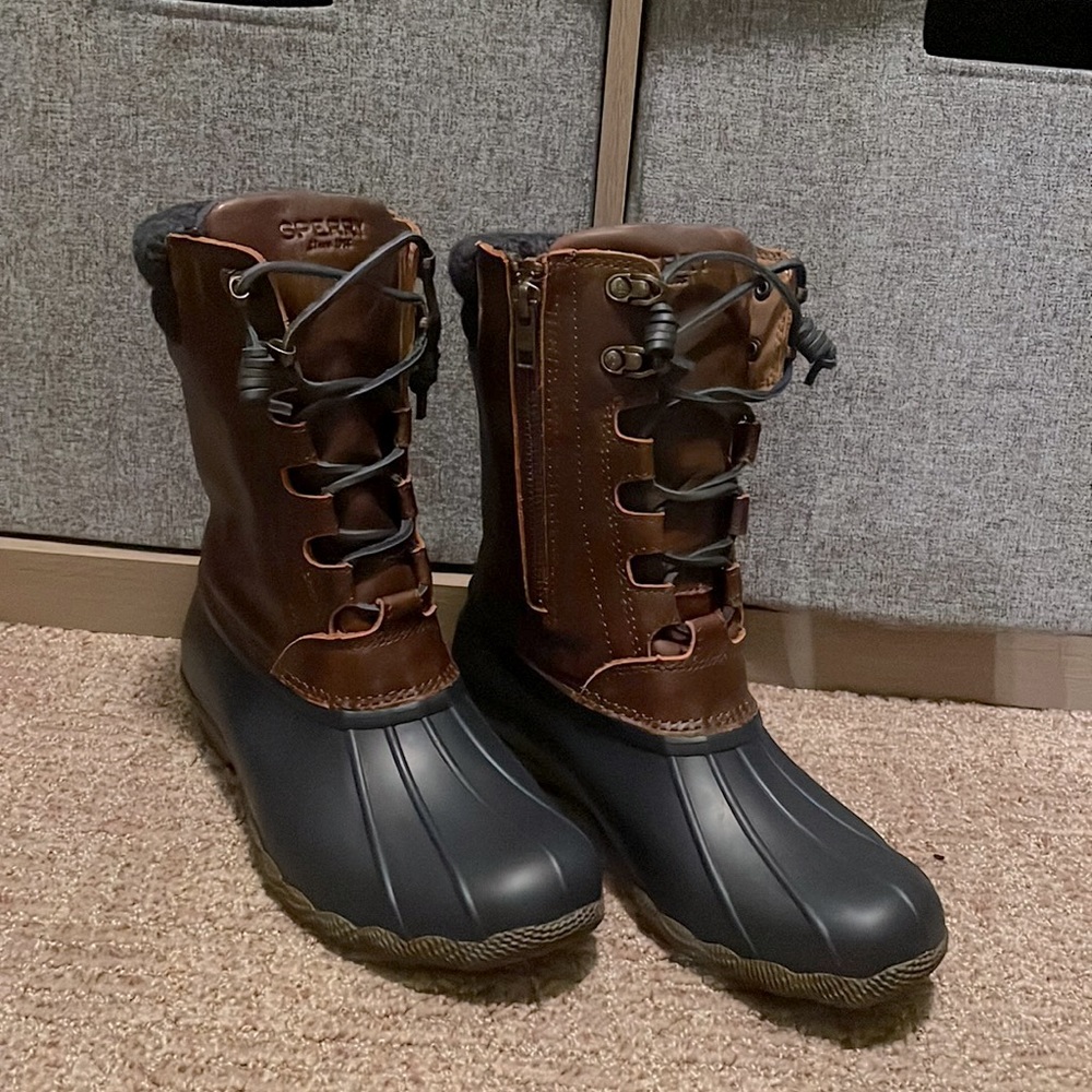 Sperry Leather Boots Sz 7 NWT